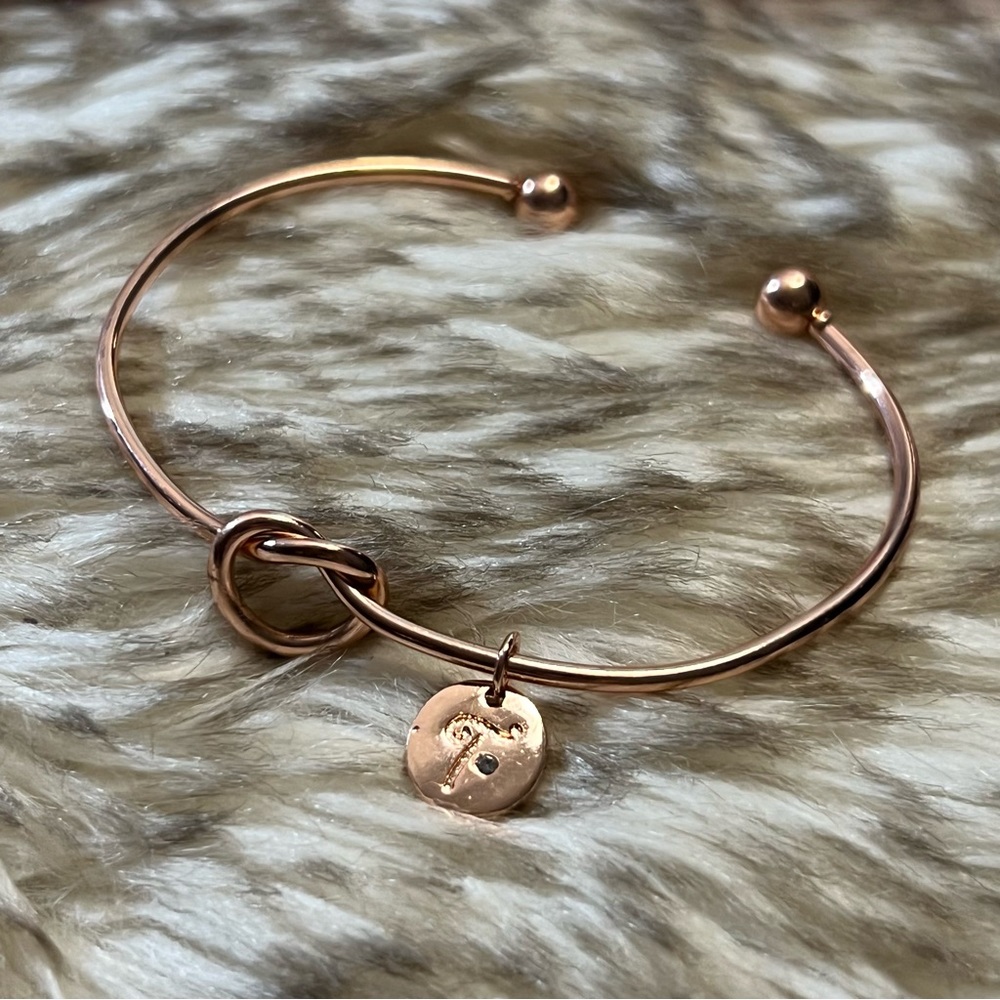 3/$15! NEW Letter T Initial Knot Adjustable Bracelet